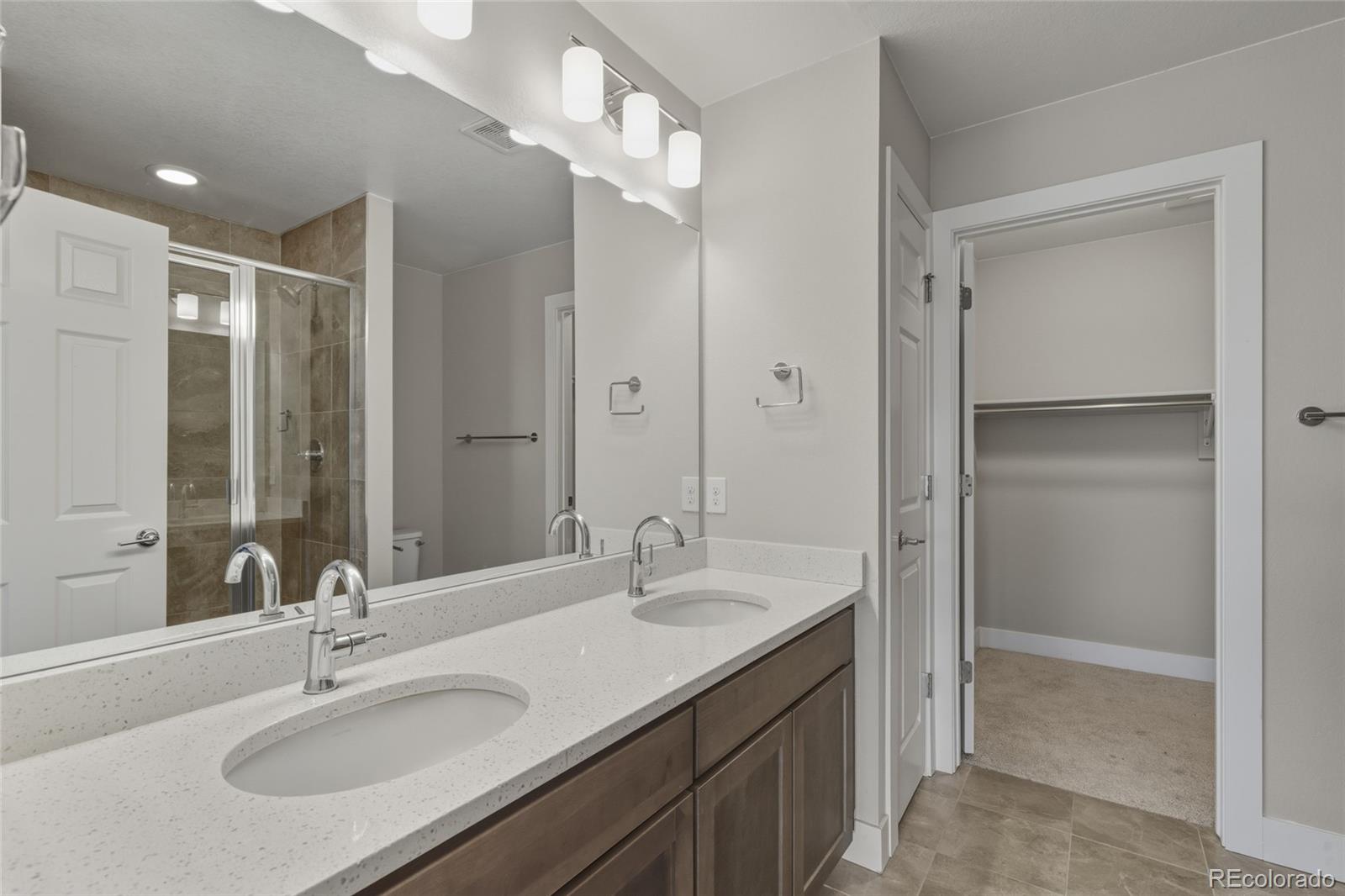 MLS Image #15 for 4722  kittredge street 3,denver, Colorado