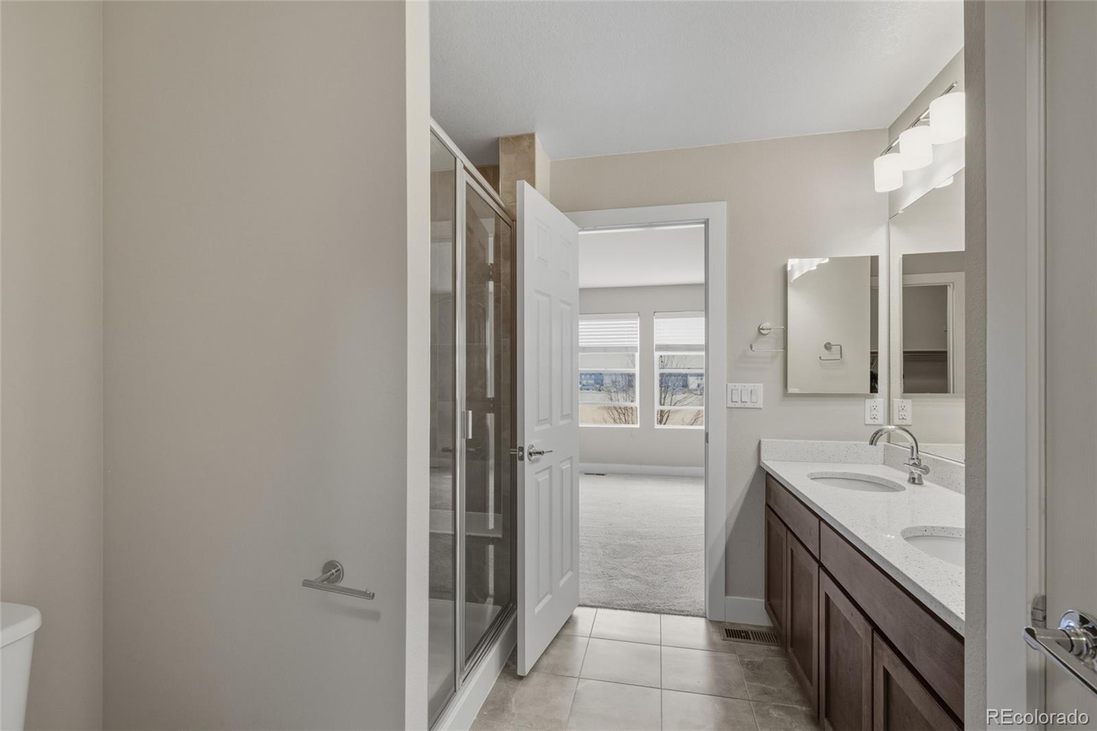 MLS Image #16 for 4722  kittredge street 3,denver, Colorado