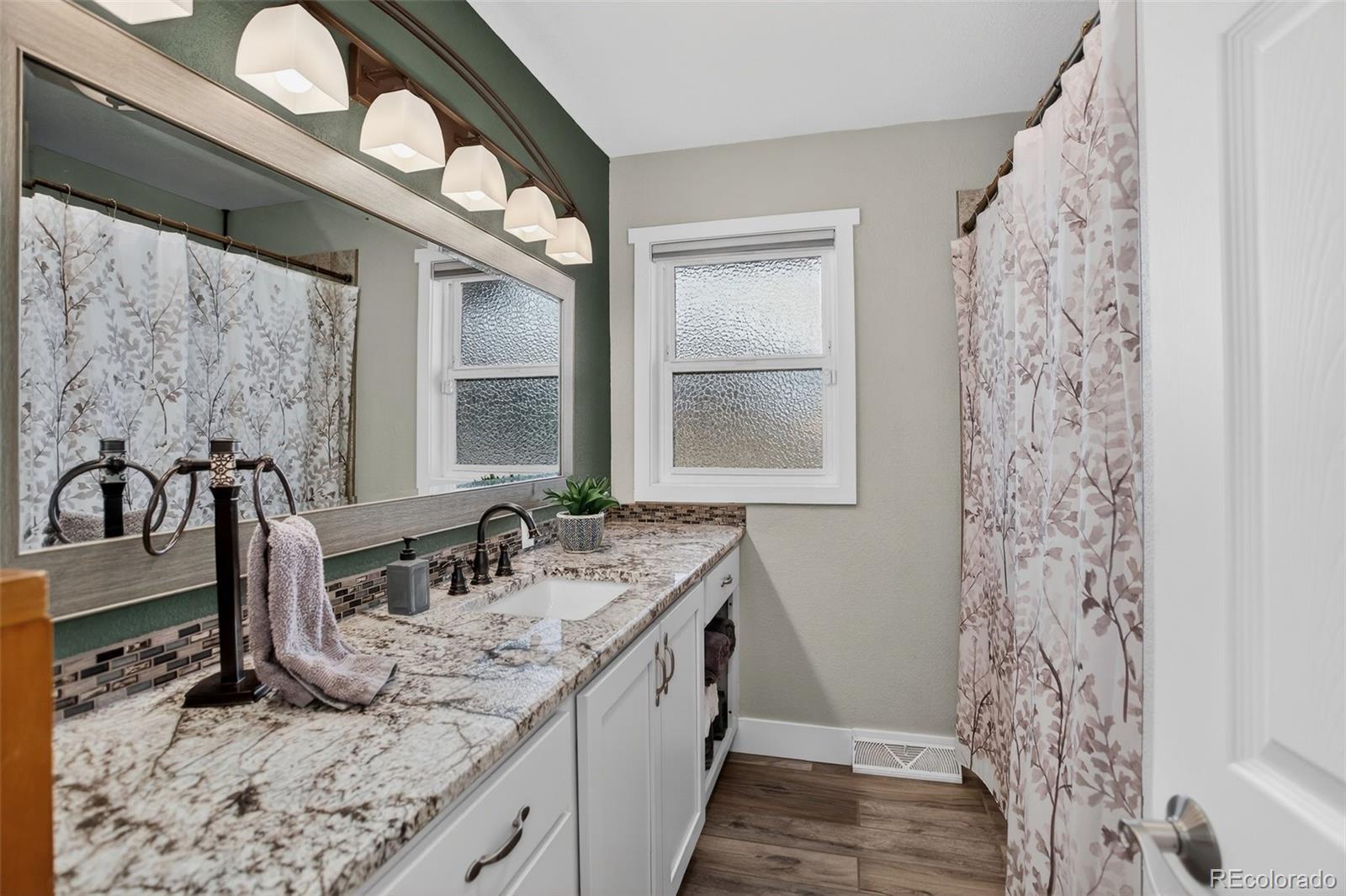 MLS Image #10 for 1313  laredo street,aurora, Colorado