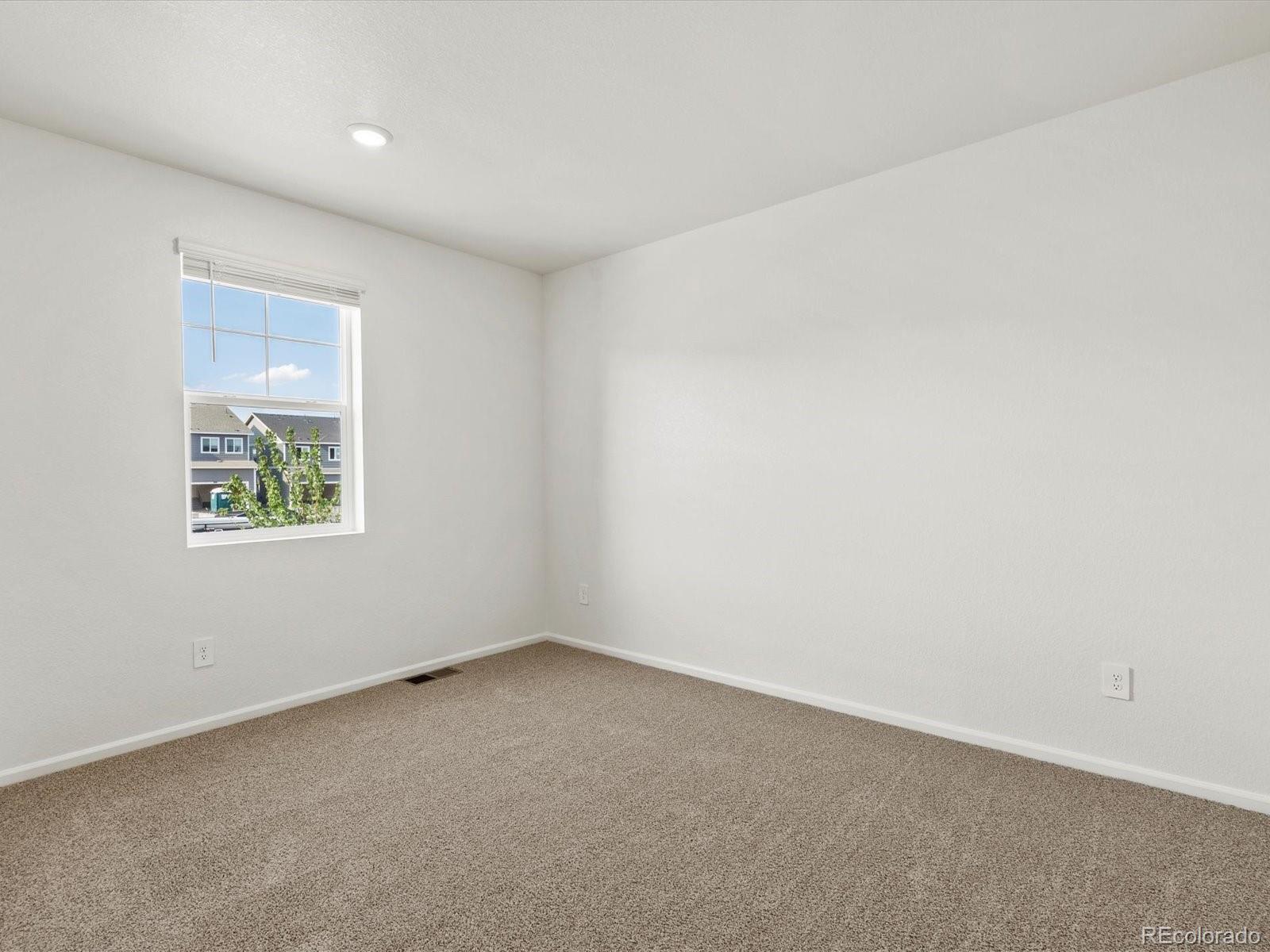 MLS Image #4 for 4684  sugarcane street,johnstown, Colorado