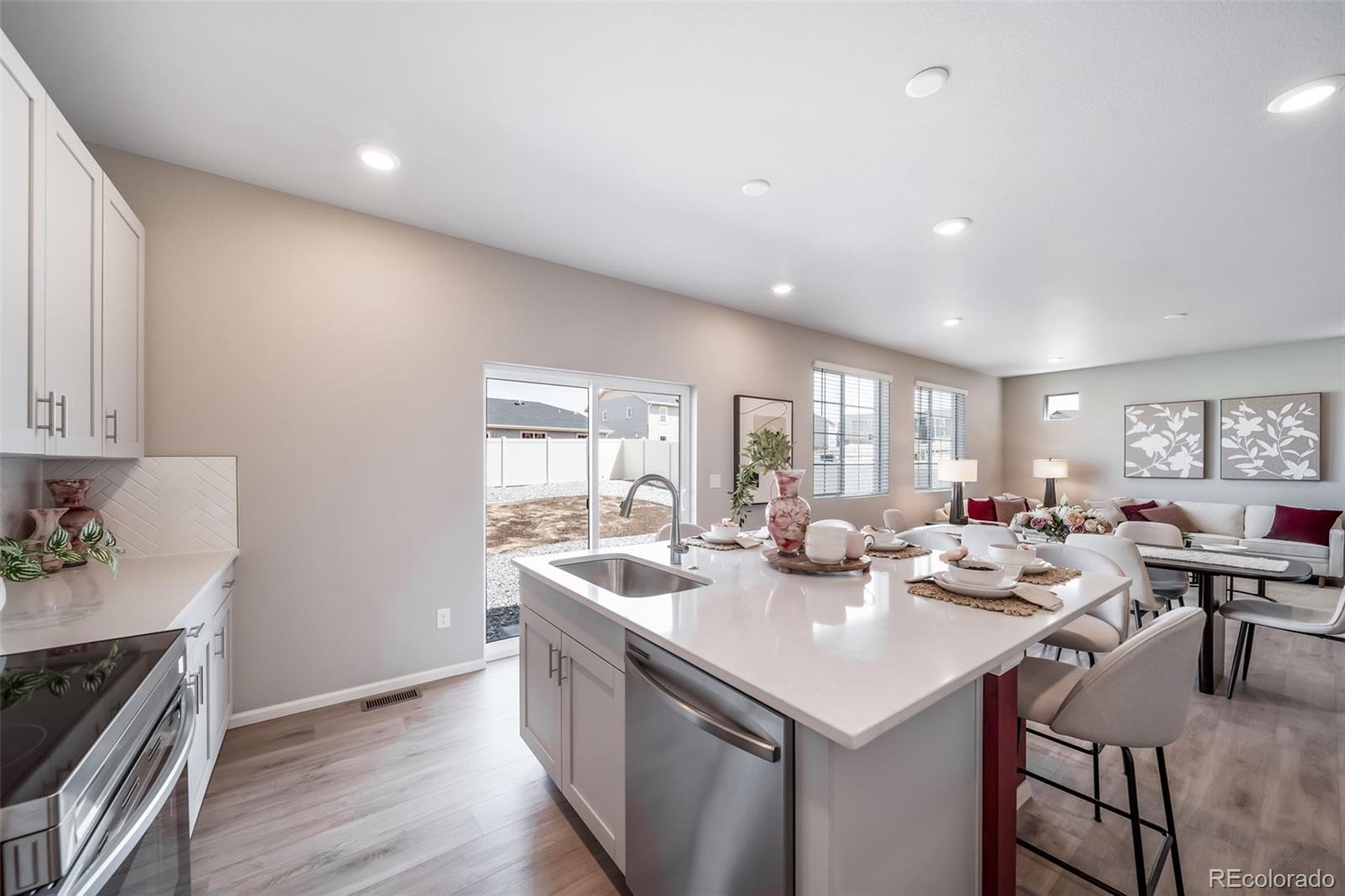 MLS Image #12 for 3860 n tempe street,aurora, Colorado