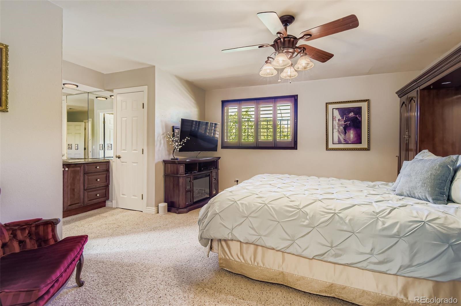 MLS Image #14 for 3640 s monaco parkway,denver, Colorado