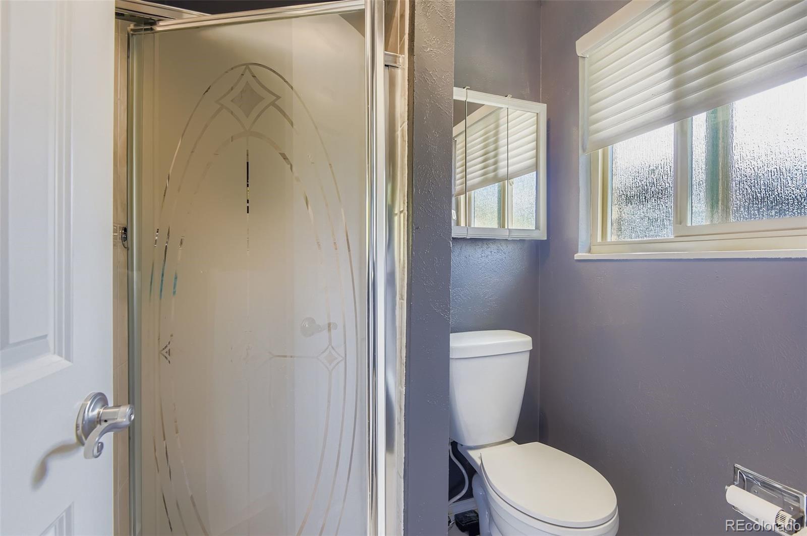 MLS Image #18 for 3640 s monaco parkway,denver, Colorado