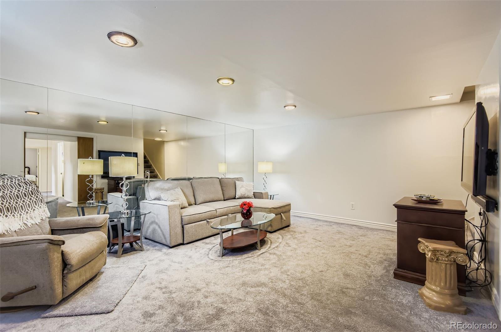 MLS Image #24 for 3640 s monaco parkway,denver, Colorado