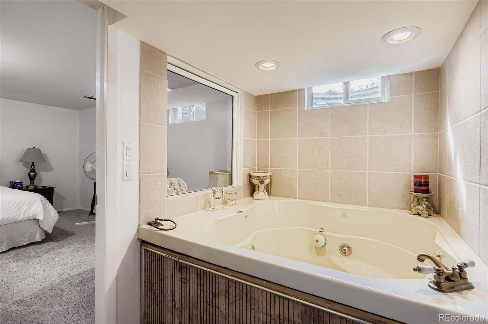 MLS Image #27 for 3640 s monaco parkway,denver, Colorado