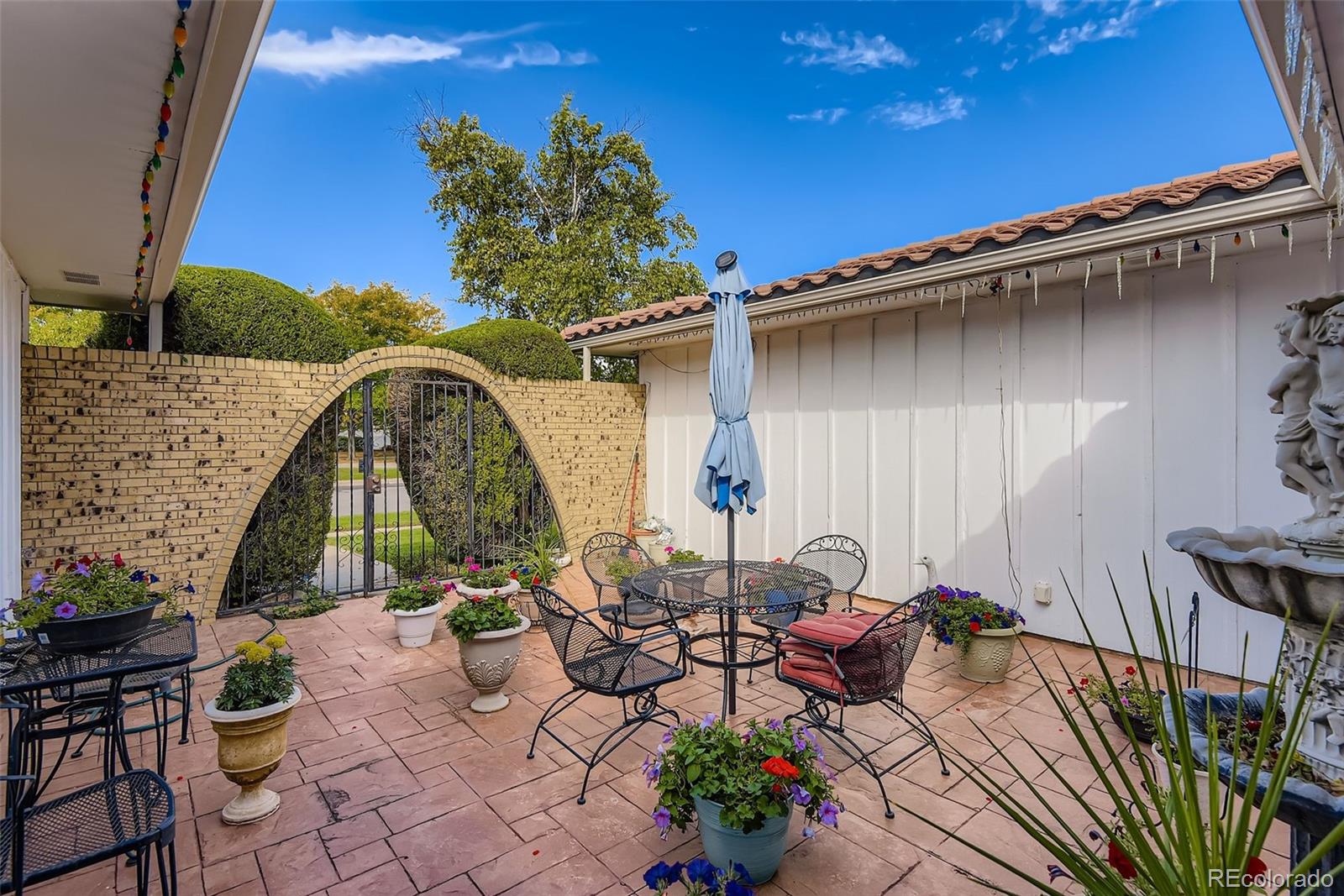 MLS Image #33 for 3640 s monaco parkway,denver, Colorado