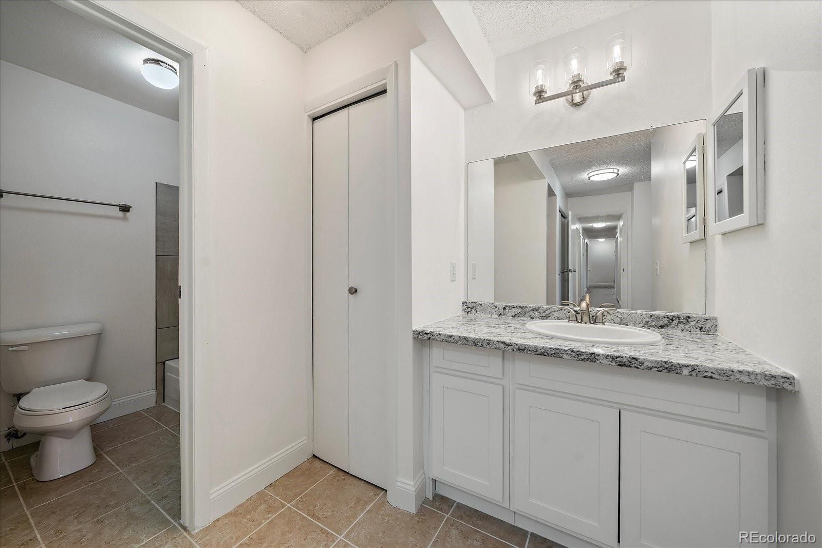 MLS Image #10 for 14465 e 1st drive b8,aurora, Colorado