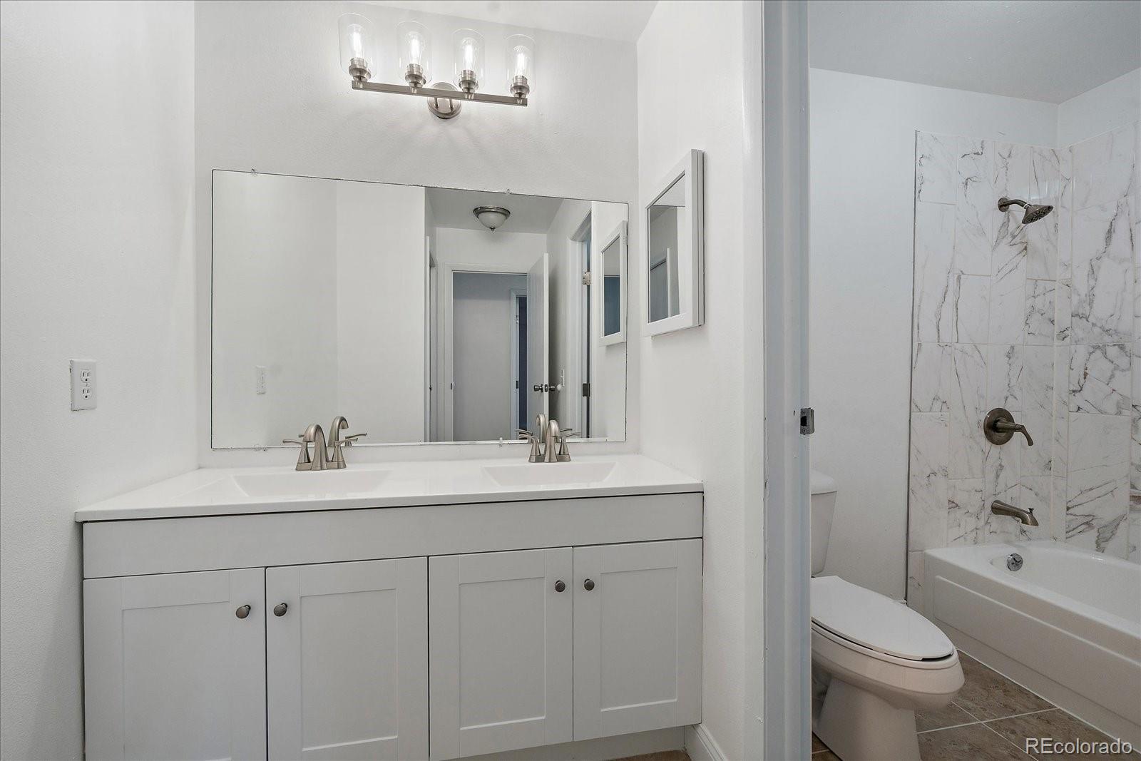 MLS Image #13 for 14465 e 1st drive b8,aurora, Colorado