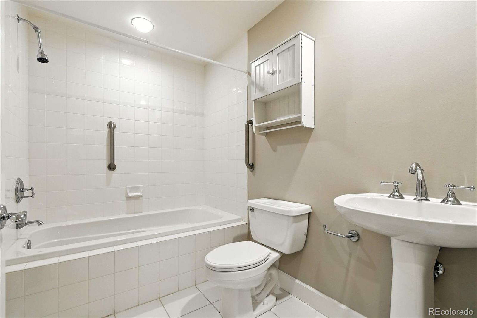 MLS Image #21 for 1631 n emerson street,denver, Colorado