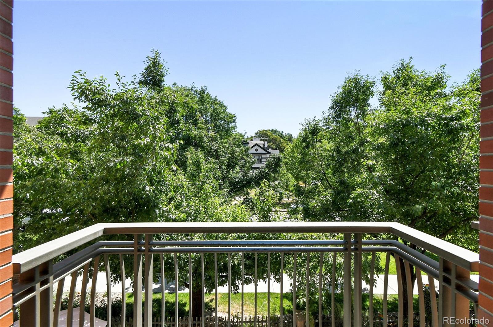 MLS Image #26 for 1631 n emerson street,denver, Colorado