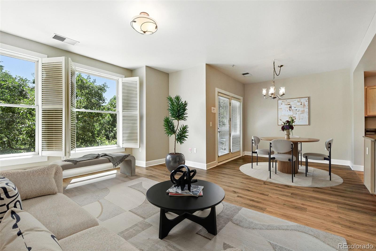 MLS Image #4 for 1631 n emerson street,denver, Colorado
