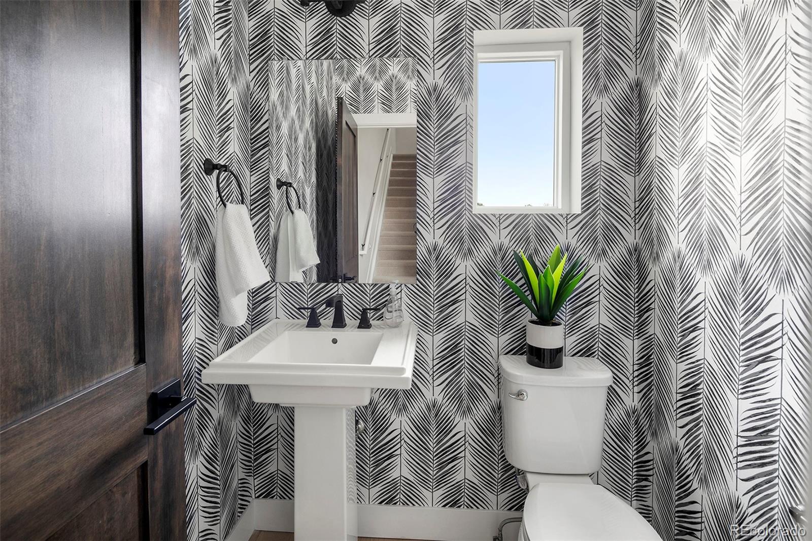 MLS Image #15 for 888 s valentia street,denver, Colorado