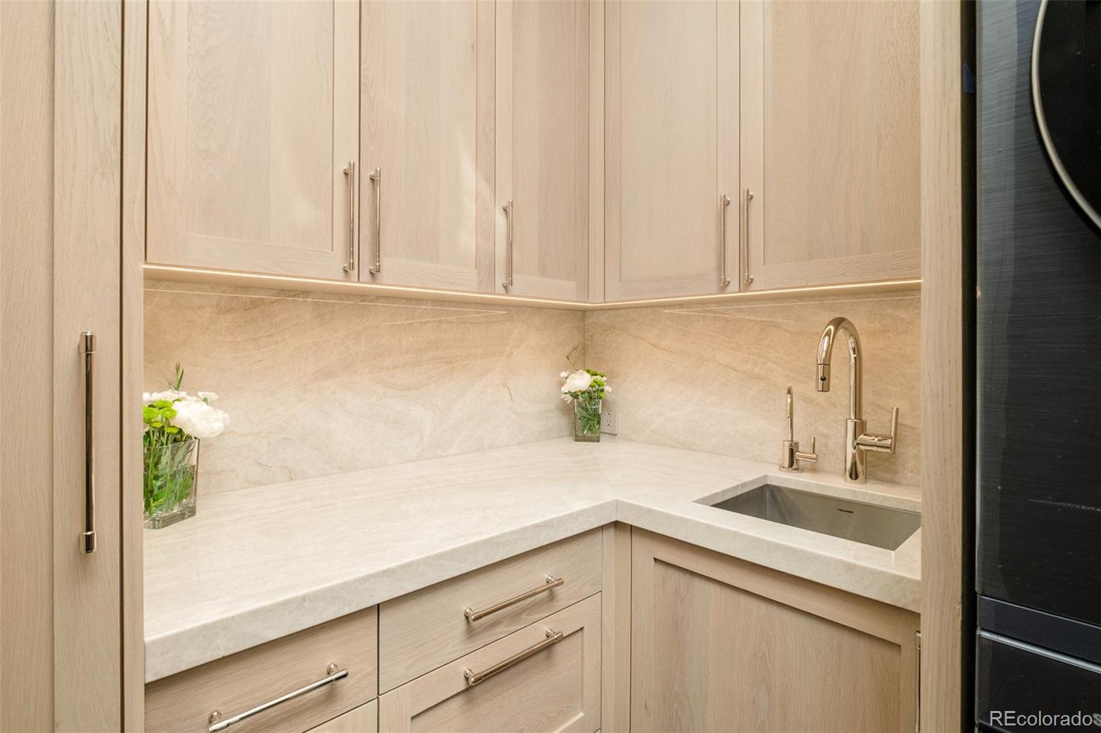 MLS Image #28 for 100  detroit street 206,denver, Colorado