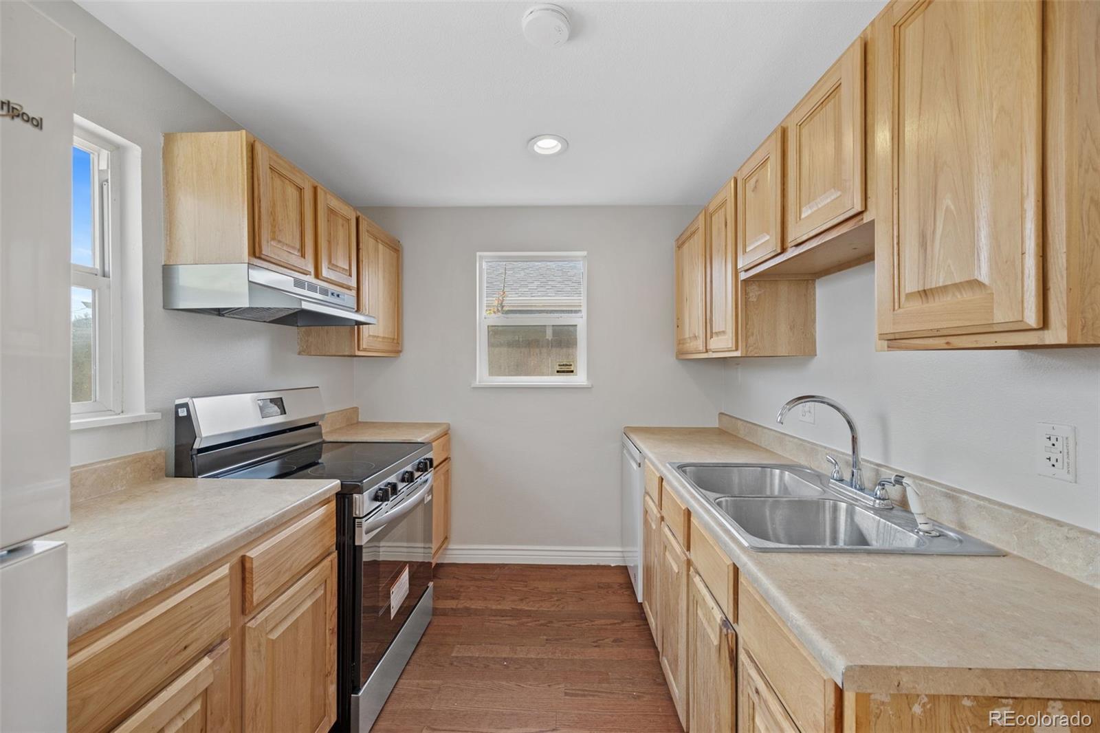 MLS Image #5 for 4956  umatilla street,denver, Colorado