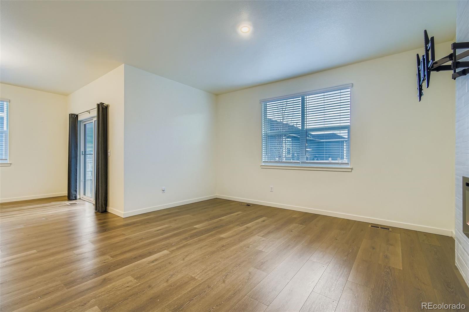 MLS Image #5 for 4702  thistle drive,brighton, Colorado