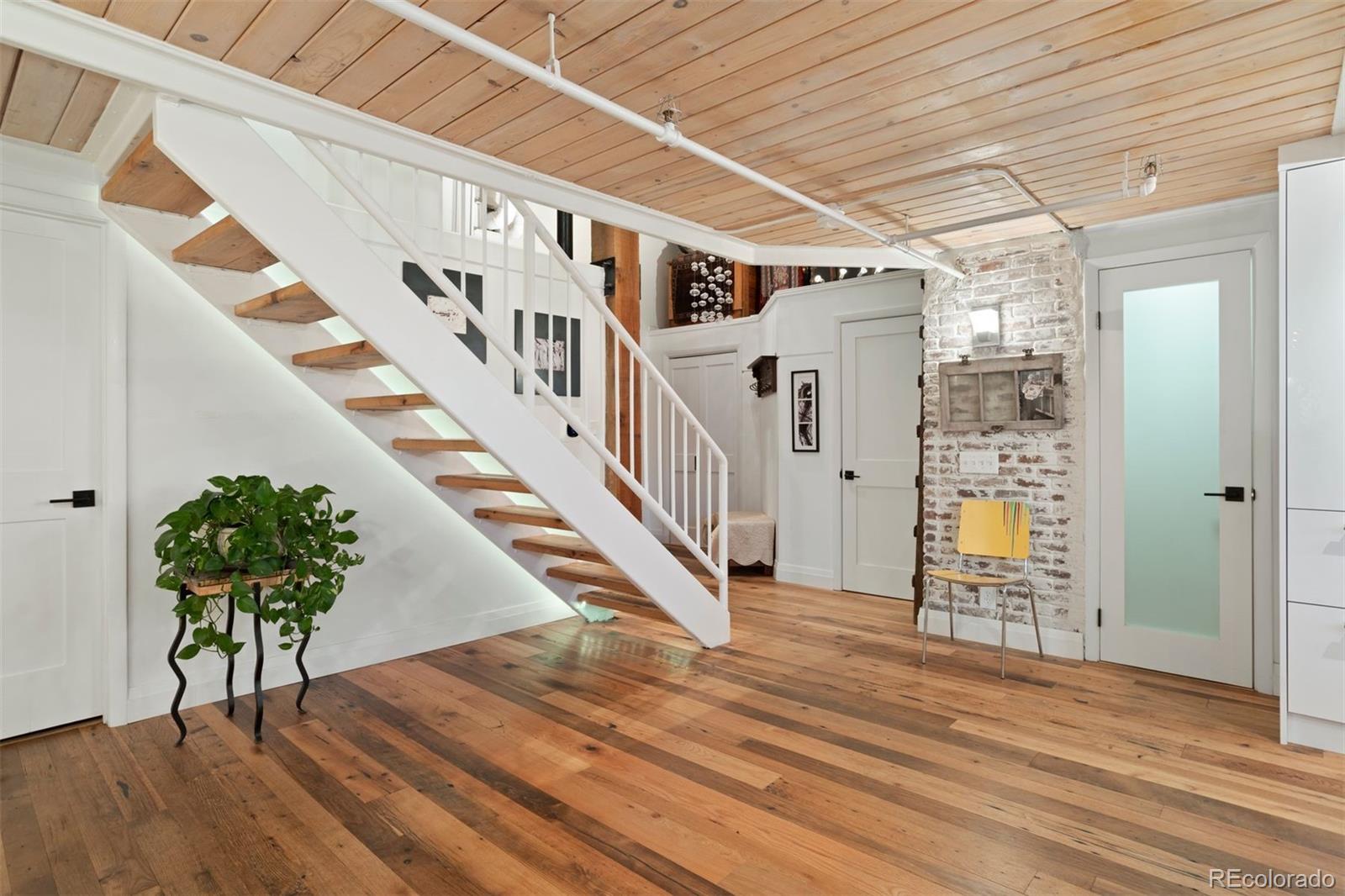 MLS Image #7 for 1143  auraria parkway,denver, Colorado