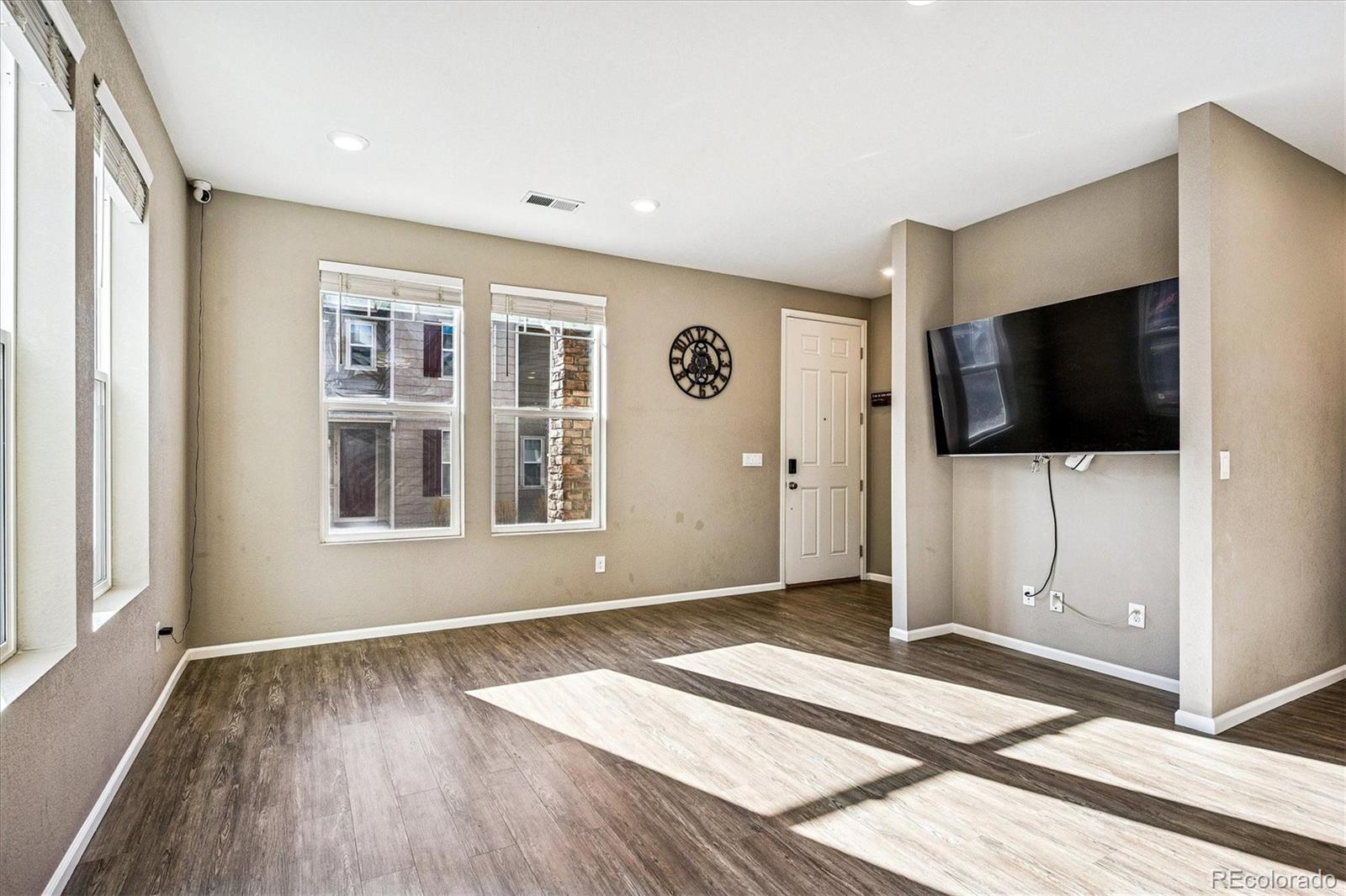 MLS Image #4 for 21832 e quincy circle,aurora, Colorado