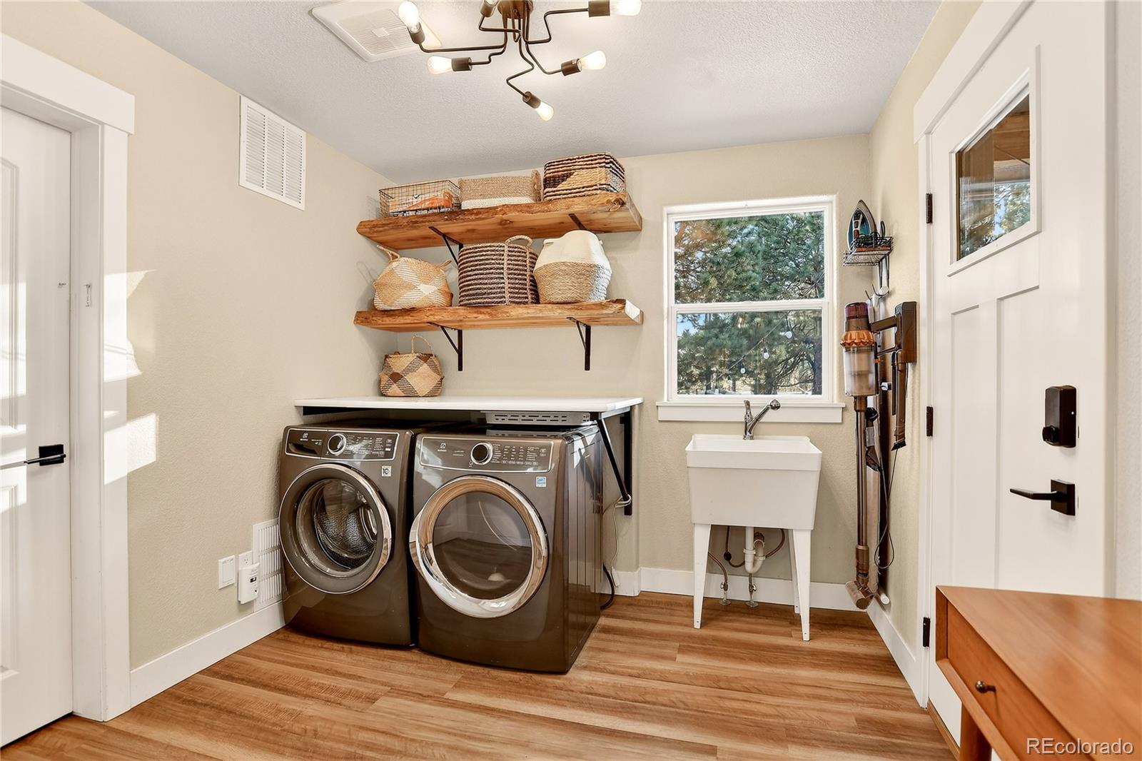 MLS Image #10 for 9920  hodgen road,colorado springs, Colorado
