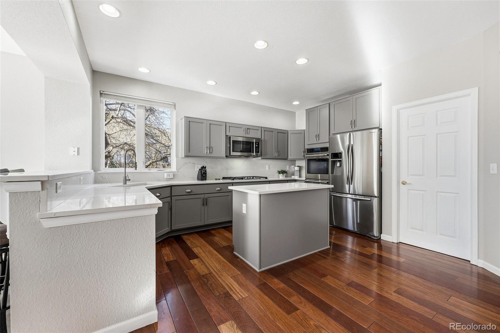 MLS Image #7 for 19552 w 55th lane,golden, Colorado