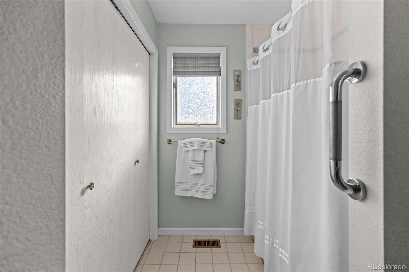 MLS Image #15 for 49  curtis court,broomfield, Colorado