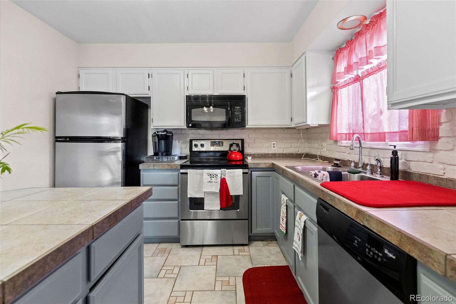 MLS Image #7 for 49  curtis court,broomfield, Colorado