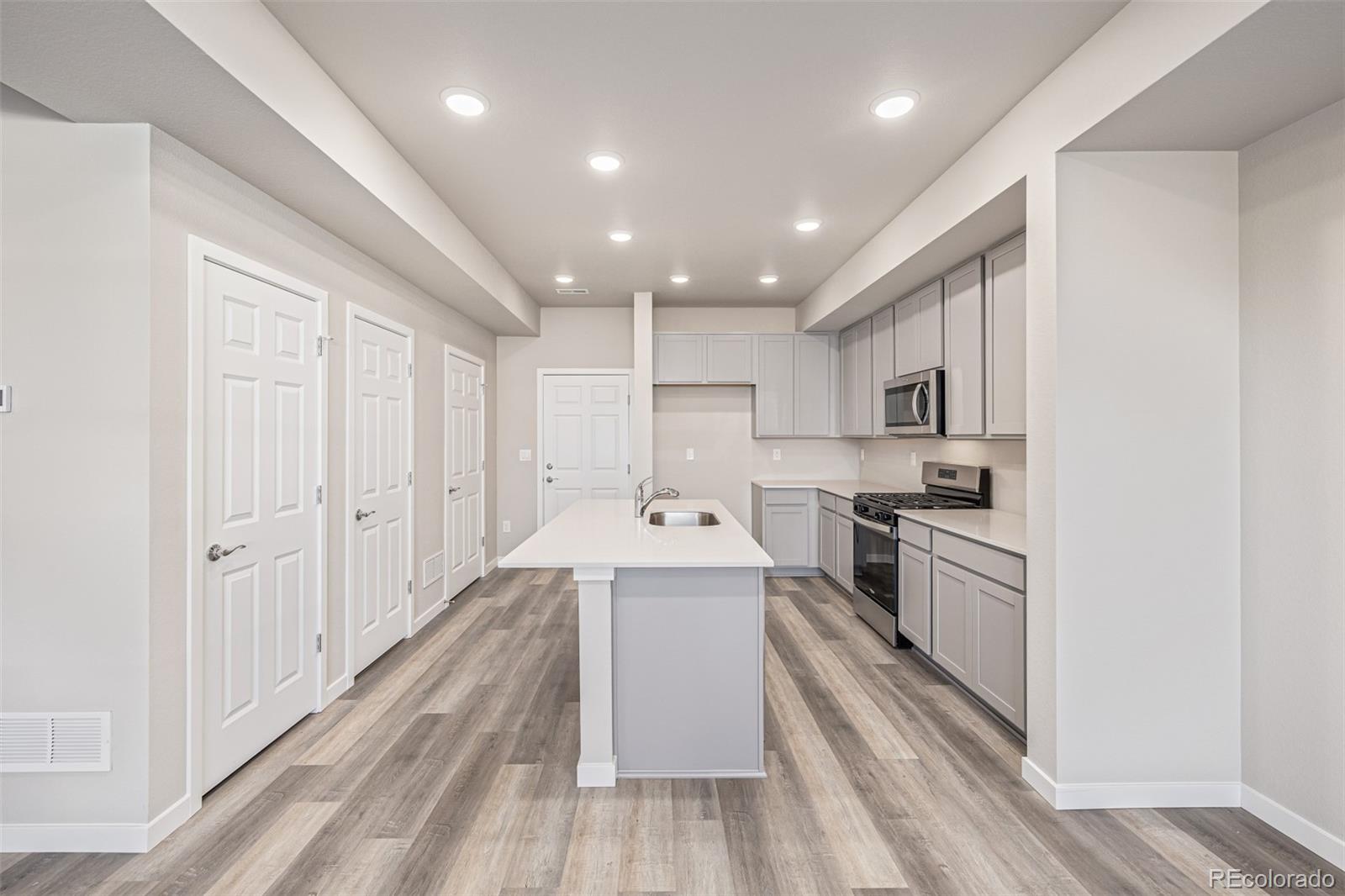 MLS Image #4 for 2899 e 103rd drive,thornton, Colorado