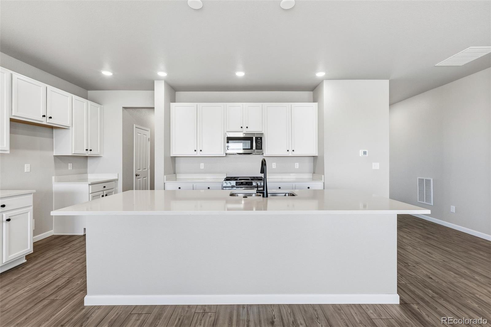 MLS Image #5 for 6793  utica circle,firestone, Colorado