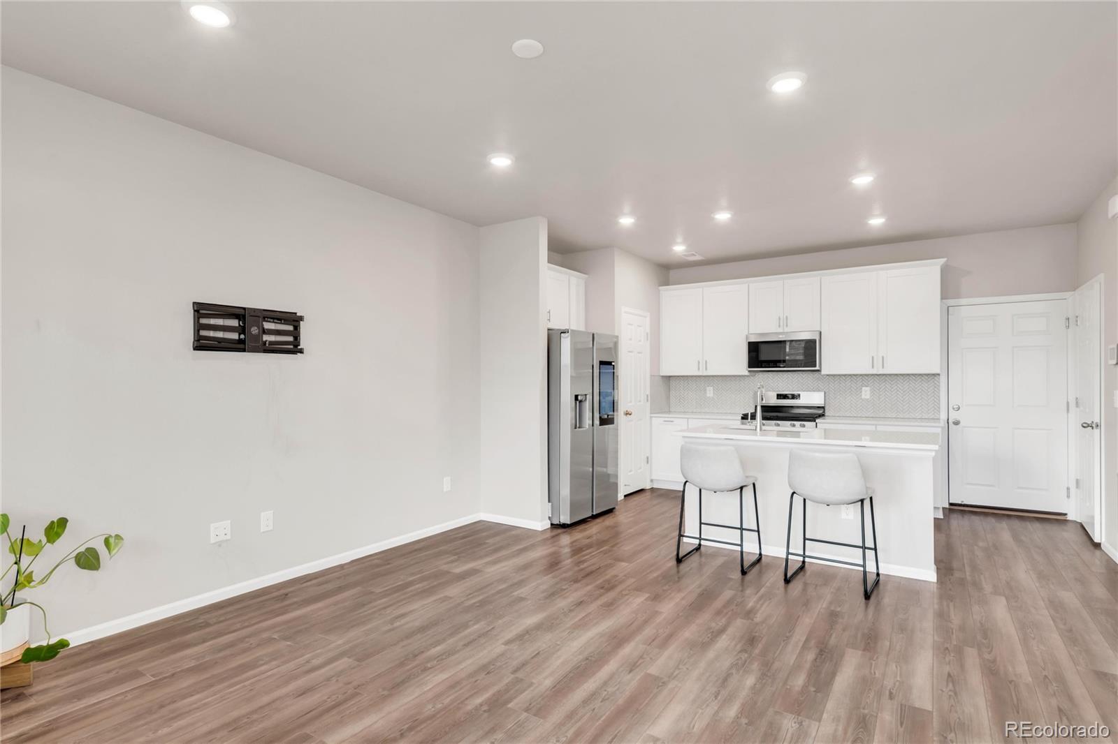 MLS Image #2 for 11424 w belleview drive,littleton, Colorado