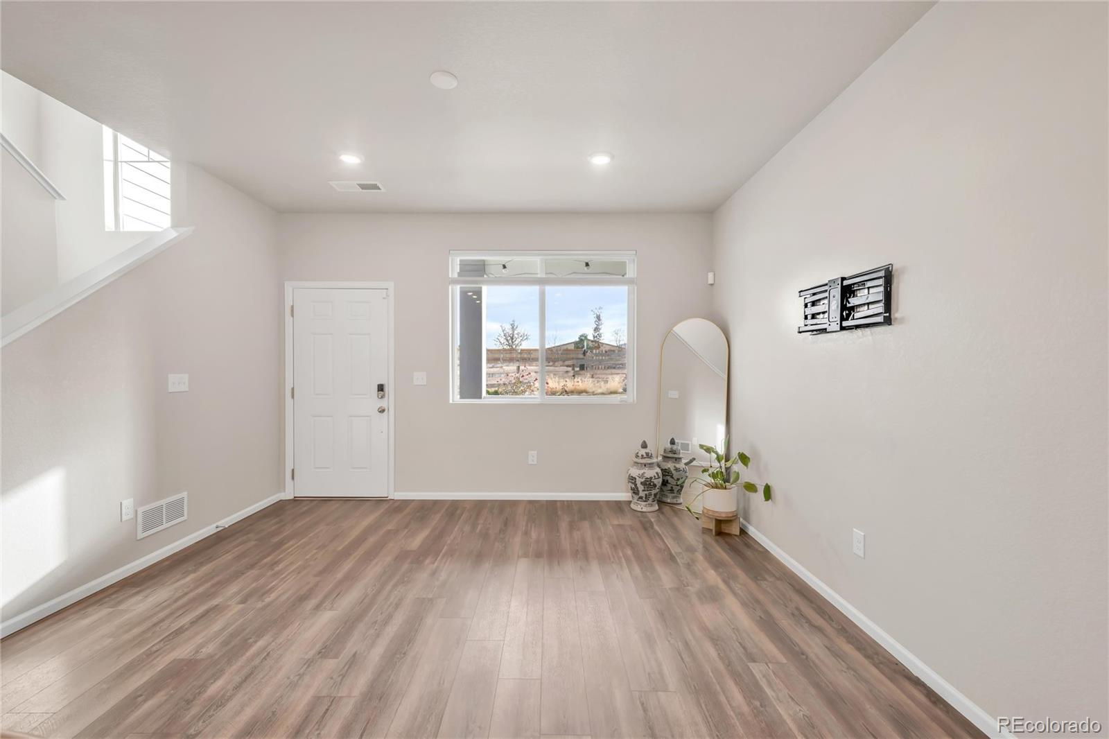 MLS Image #6 for 11424 w belleview drive,littleton, Colorado