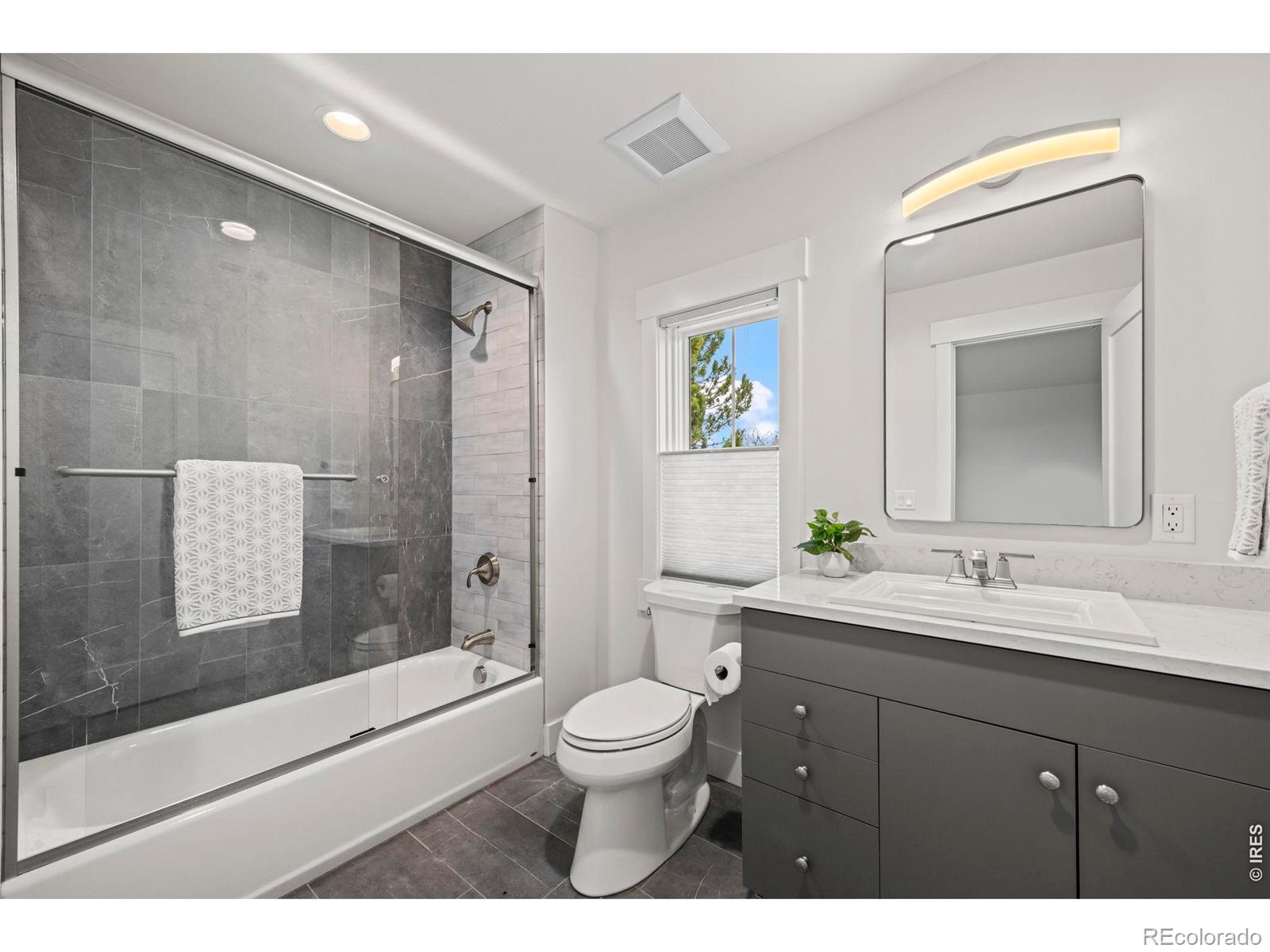 MLS Image #39 for 2590  blue heron way,lafayette, Colorado