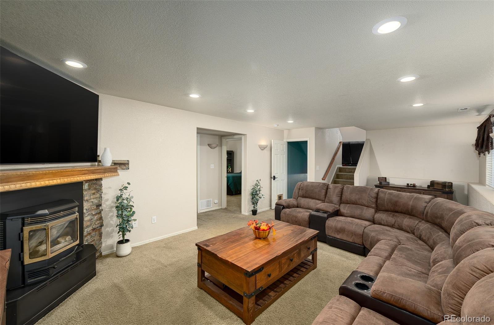 MLS Image #16 for 758 e woodleaf drive,pueblo, Colorado