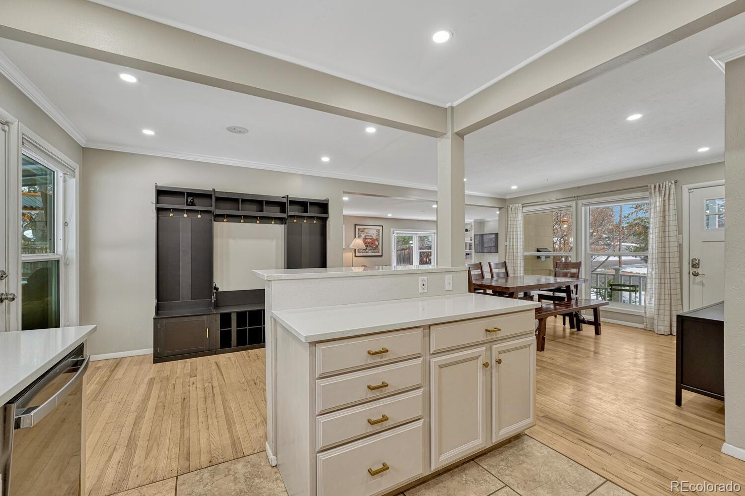 MLS Image #13 for 1290 s forest street,denver, Colorado