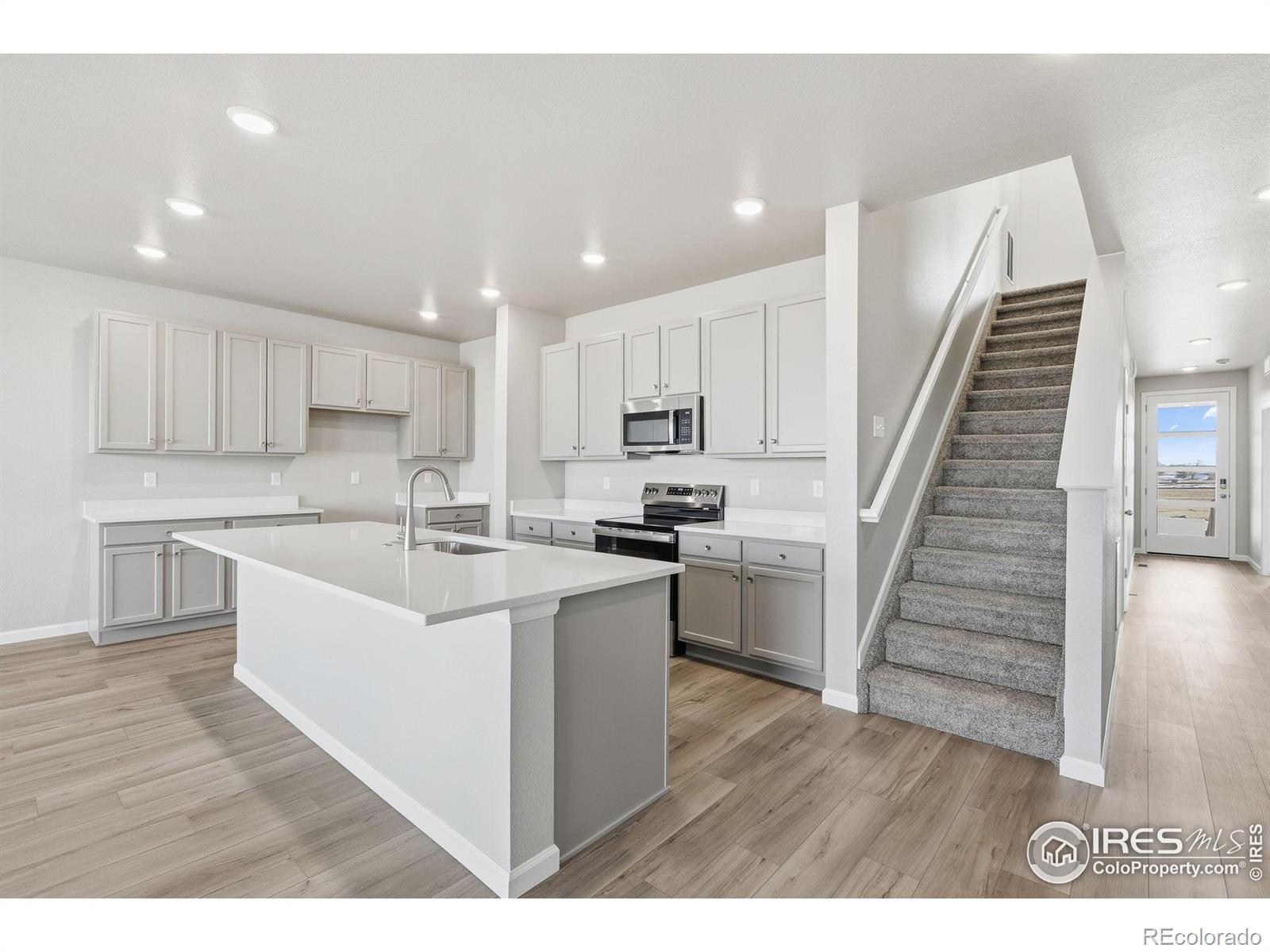MLS Image #4 for 6781  utica circle,firestone, Colorado
