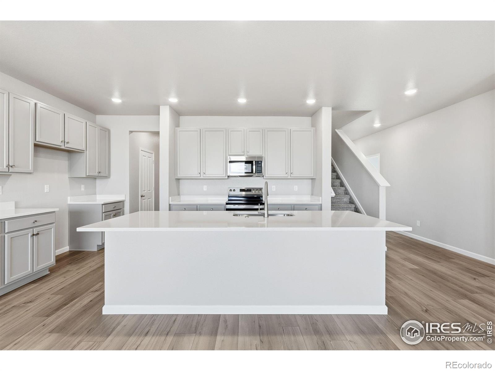 MLS Image #5 for 6781  utica circle,firestone, Colorado
