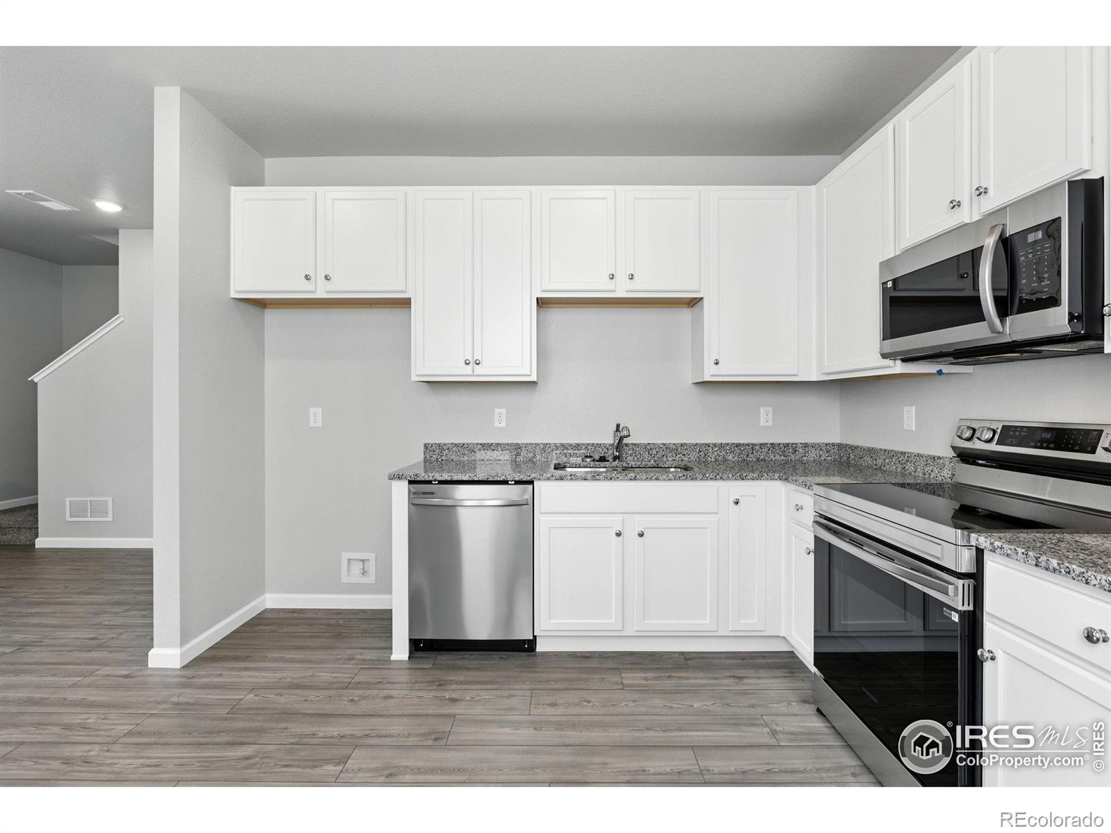 MLS Image #14 for 309  scaup lane,johnstown, Colorado