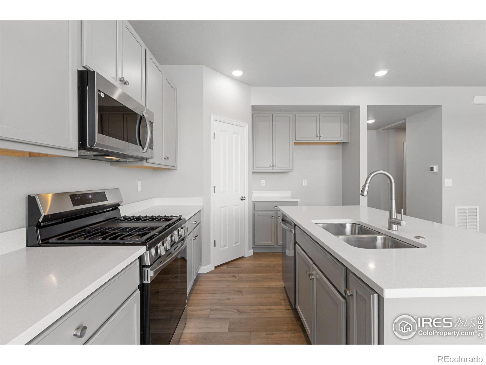 MLS Image #3 for 16953  ballinger circle,mead, Colorado