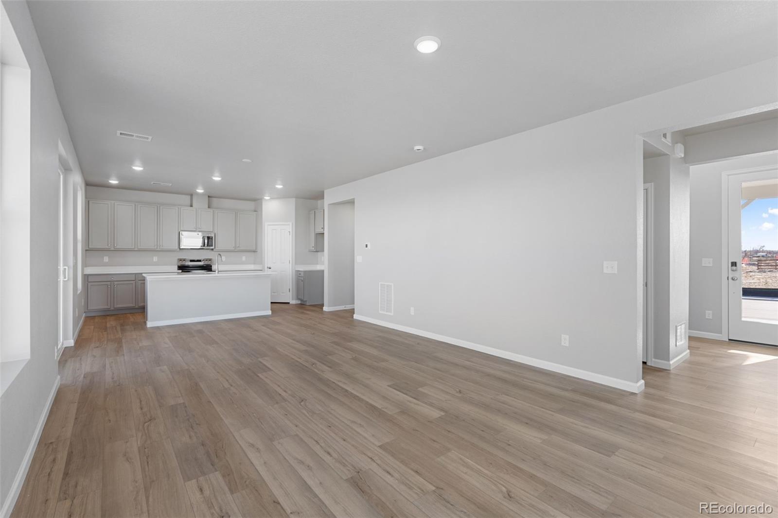 MLS Image #2 for 6765  utica circle,firestone, Colorado