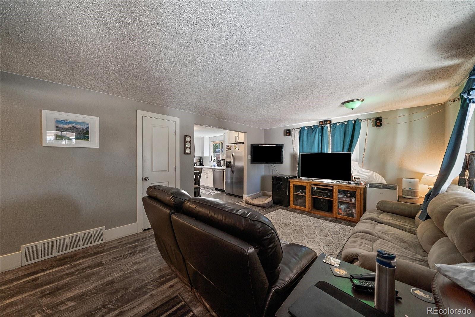 MLS Image #4 for 1550 s decatur street,denver, Colorado
