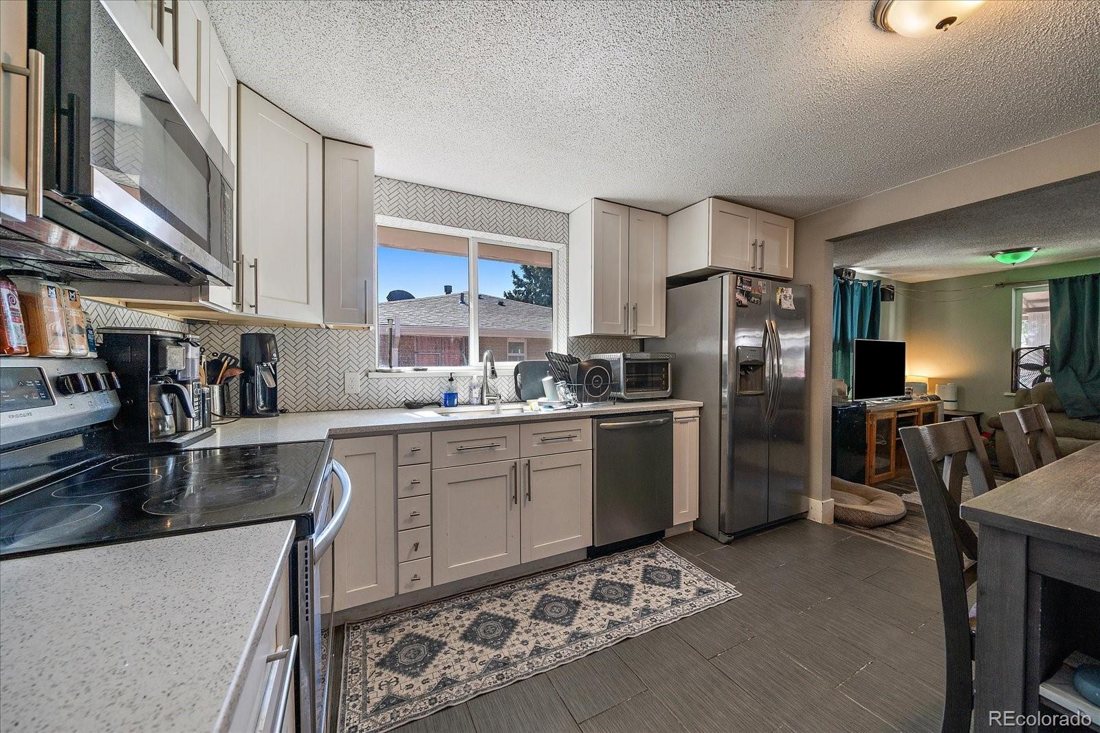 MLS Image #6 for 1550 s decatur street,denver, Colorado