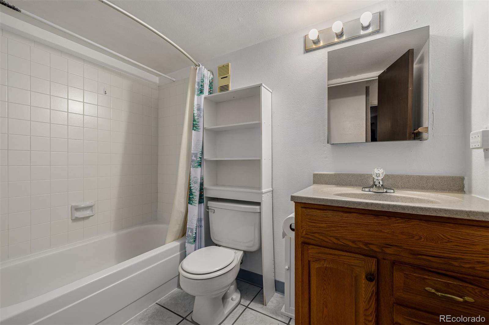 MLS Image #14 for 381 s ames street,lakewood, Colorado