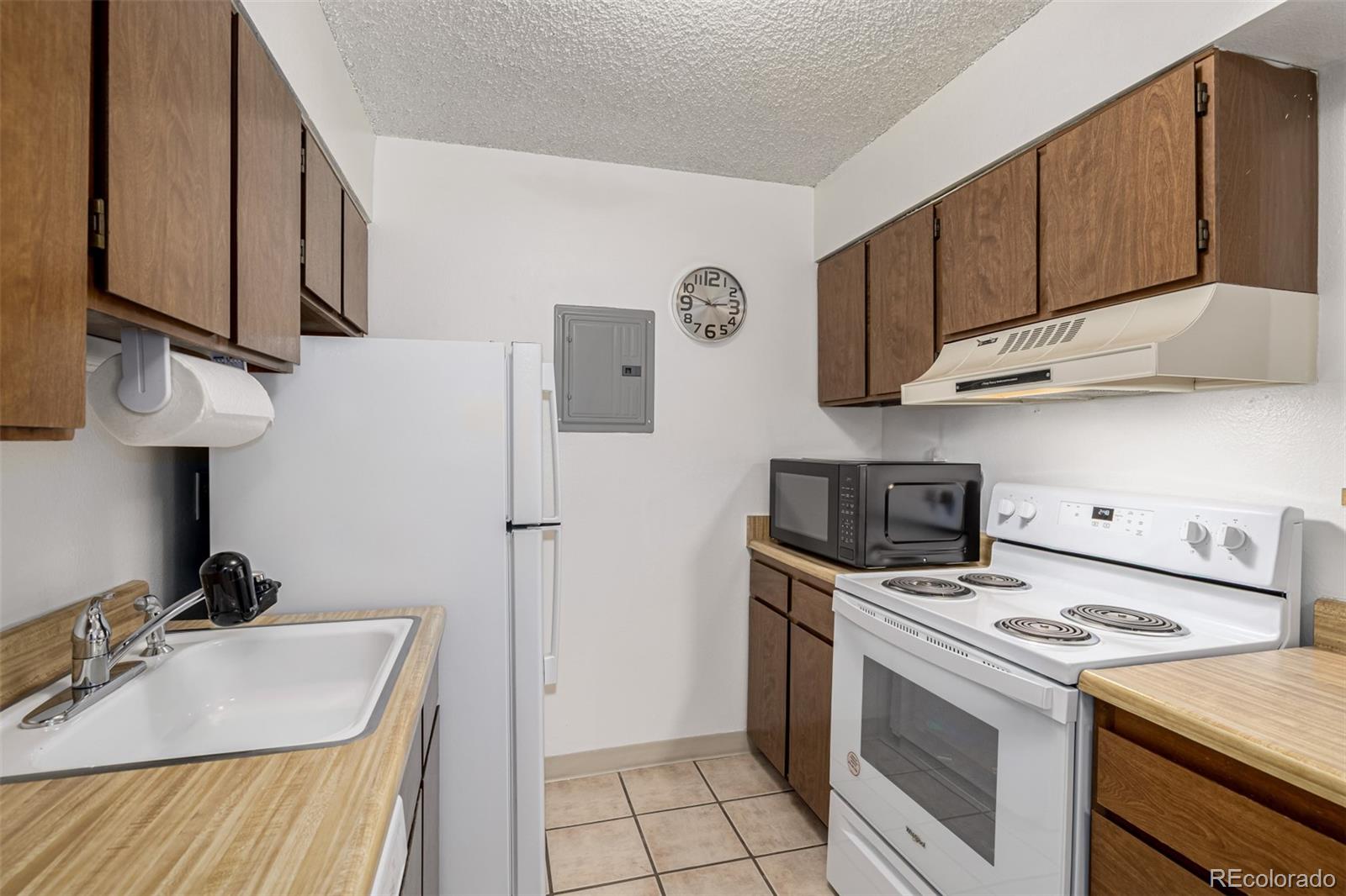 MLS Image #6 for 381 s ames street,lakewood, Colorado