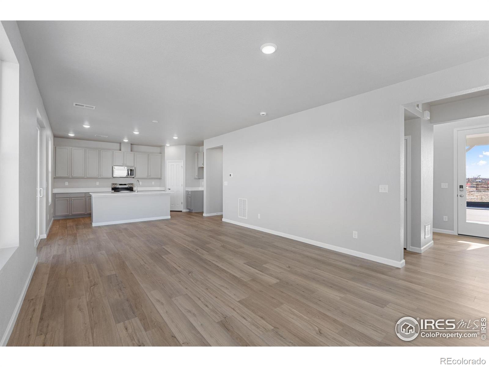 MLS Image #2 for 6765  utica circle,firestone, Colorado
