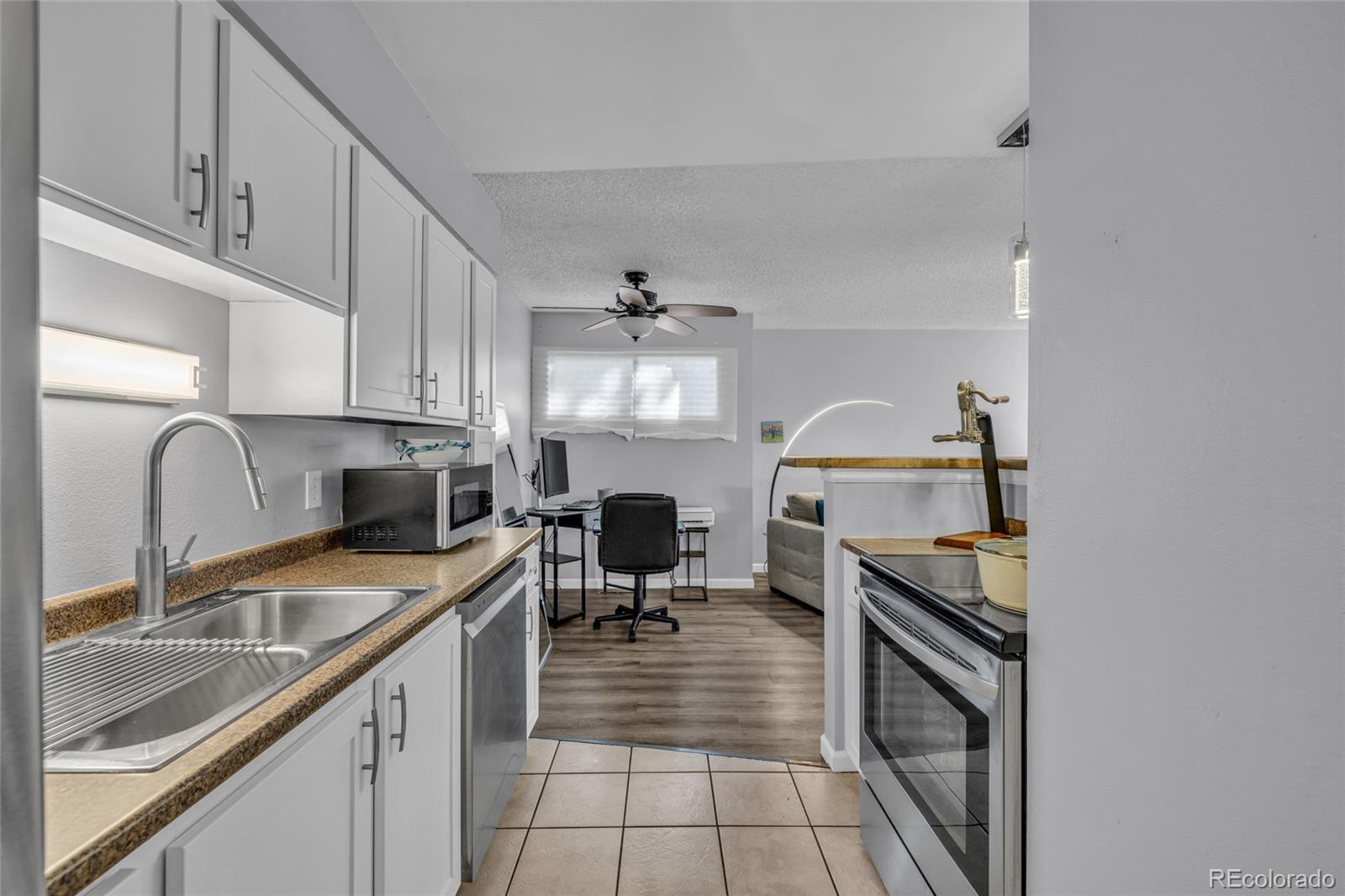 MLS Image #11 for 1830  newland court 101,lakewood, Colorado