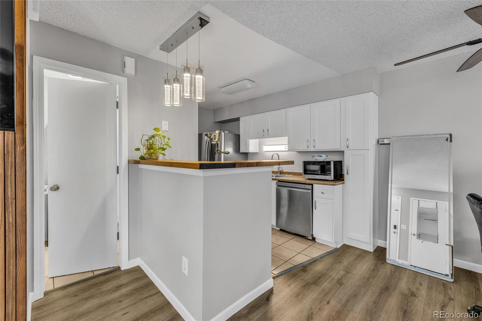 MLS Image #8 for 1830  newland court 101,lakewood, Colorado