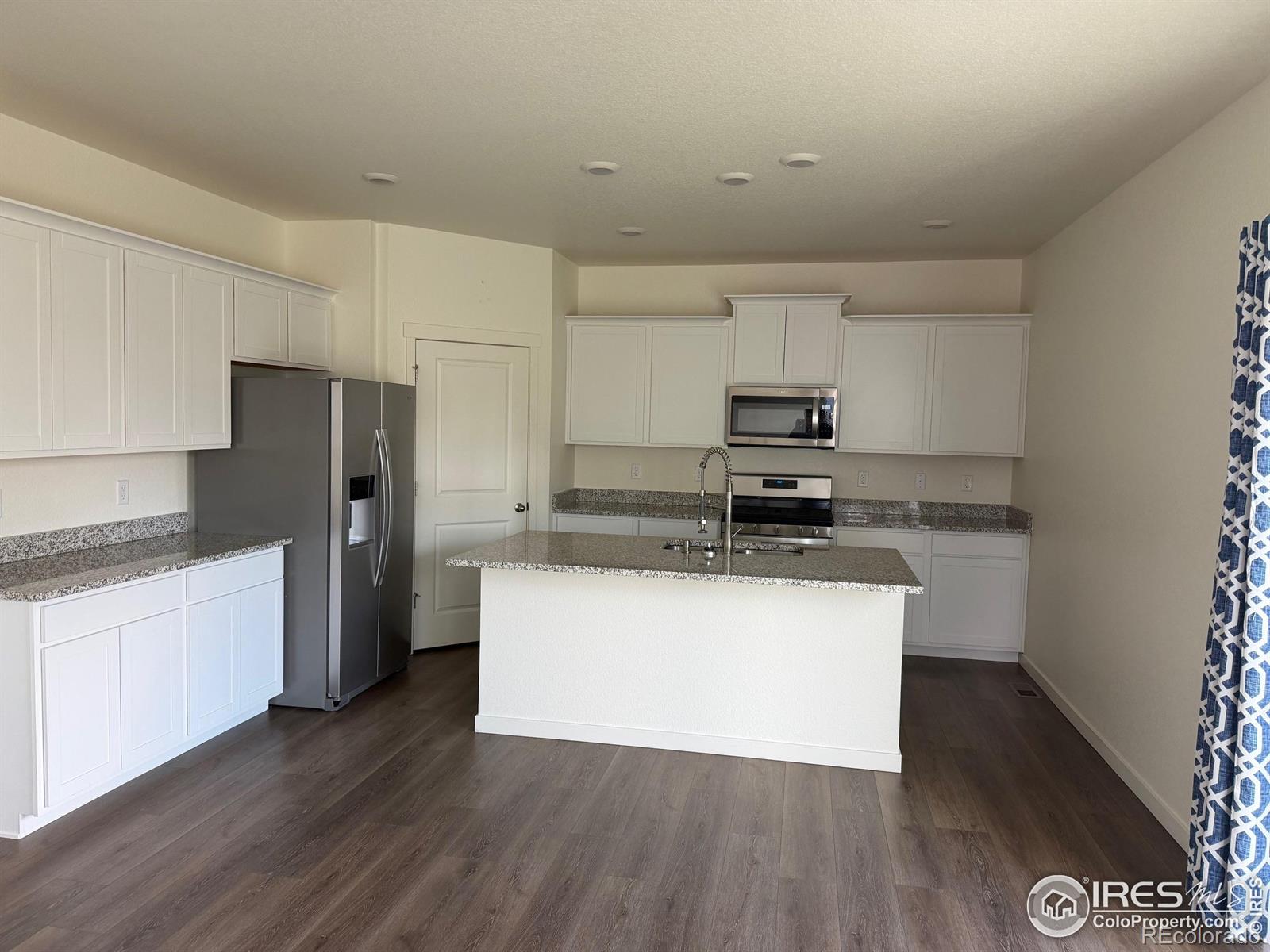 MLS Image #3 for 107  65th avenue,greeley, Colorado
