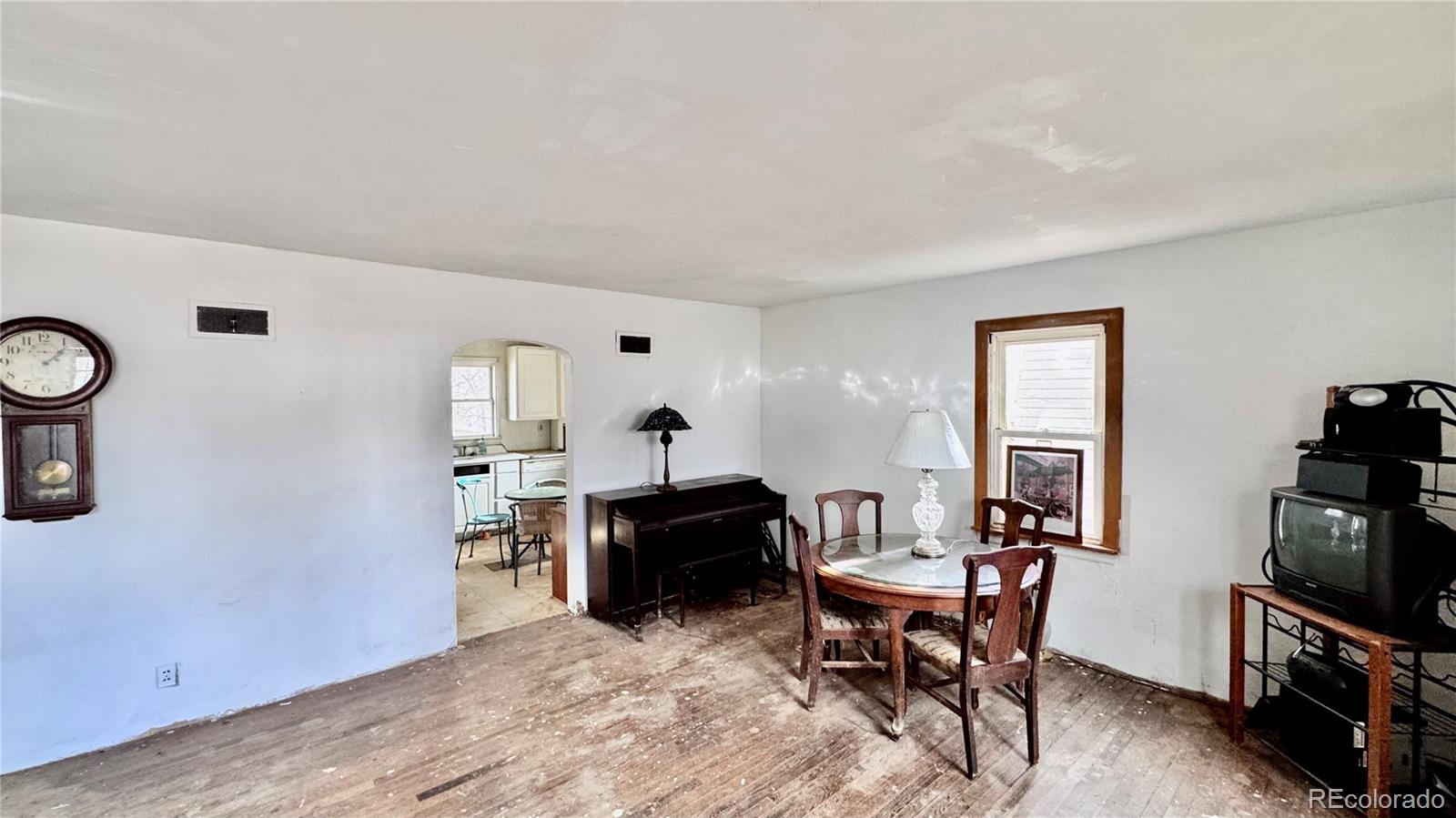 MLS Image #12 for 550  bent avenue,akron, Colorado