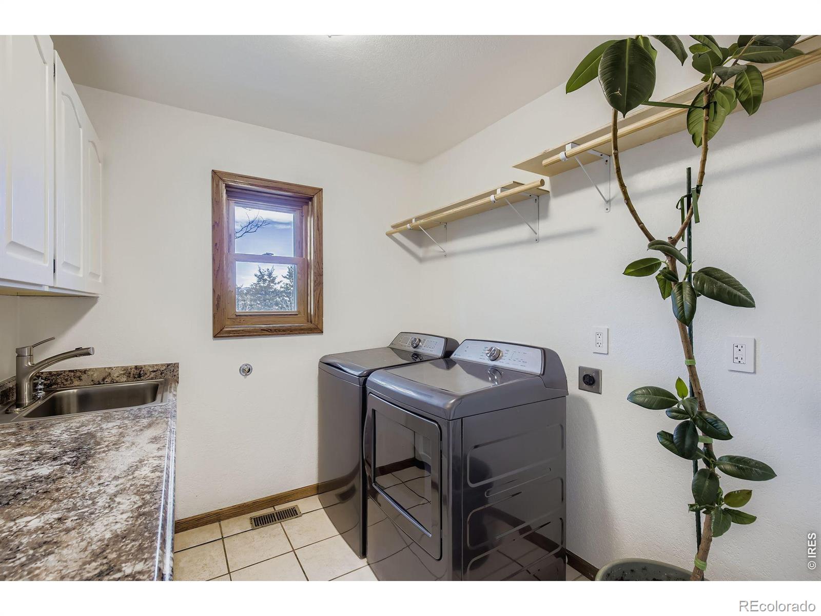 MLS Image #13 for 4909  gary drive,berthoud, Colorado