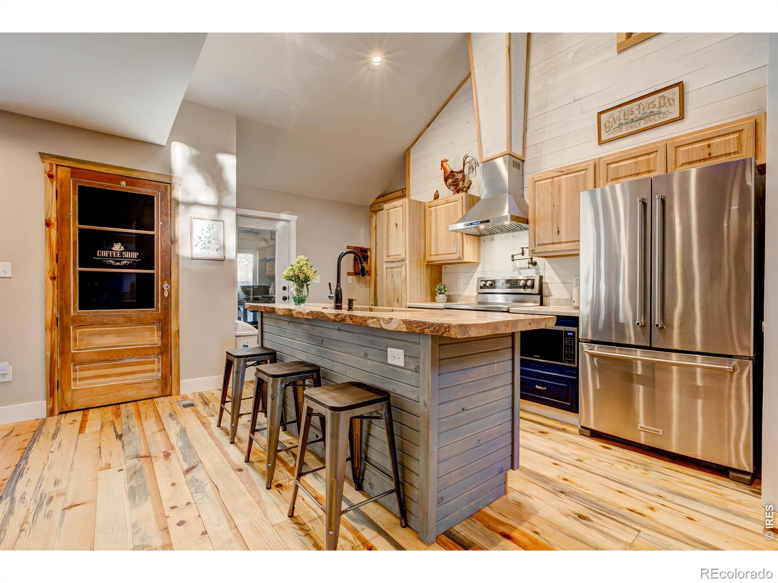 MLS Image #10 for 972  aspen drive,lyons, Colorado