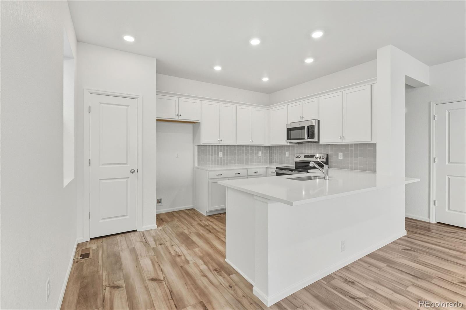 MLS Image #3 for 5313 n elk street,aurora, Colorado
