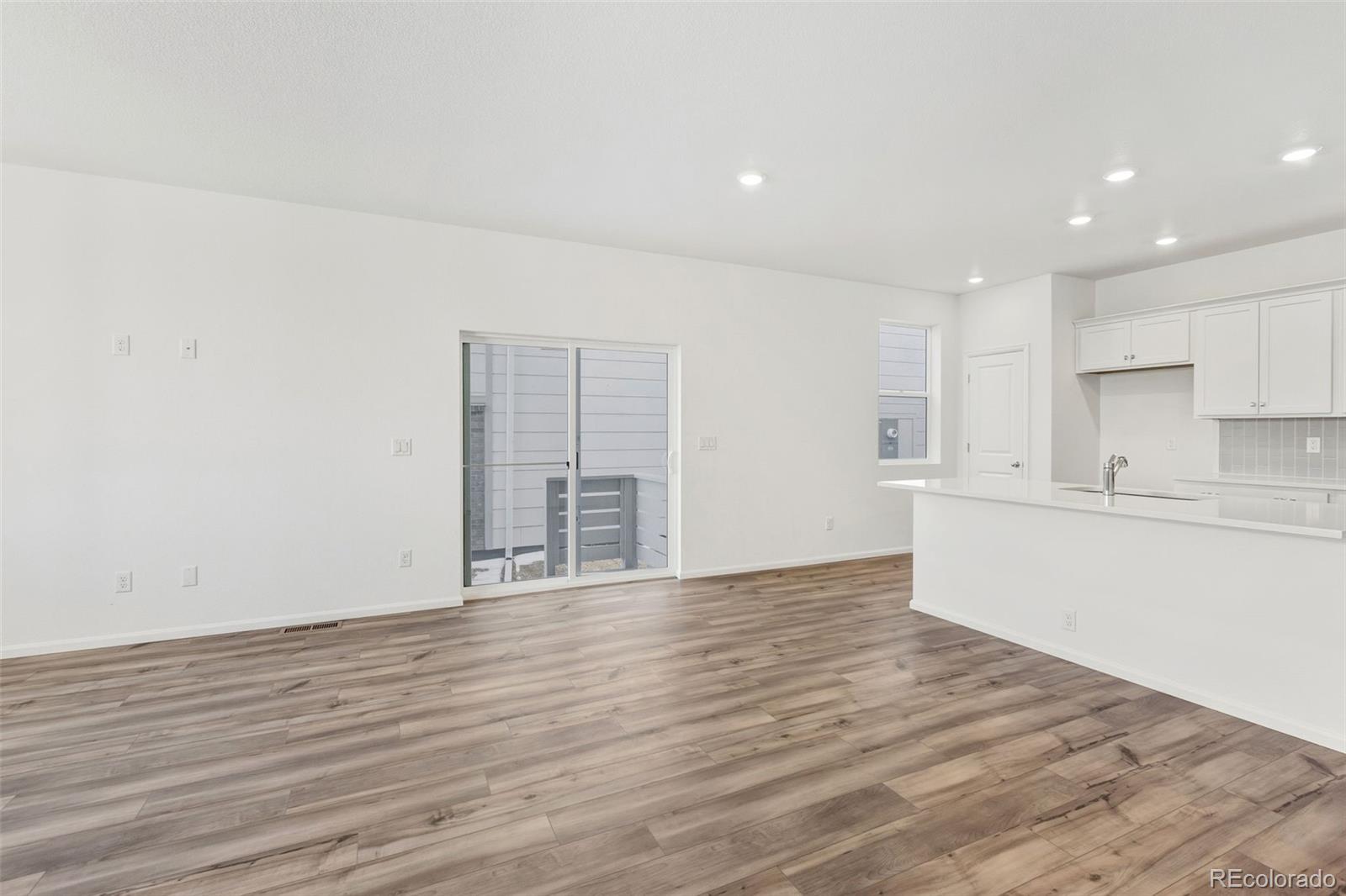 MLS Image #6 for 5313 n elk street,aurora, Colorado